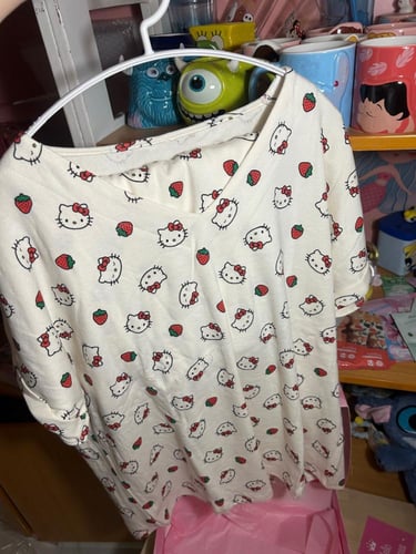 بوكس بيجامة هلو كيتي احمر فري سايز