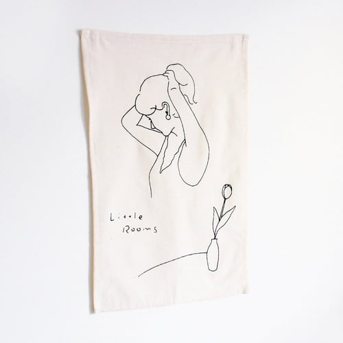 لوحة قماشية جدارية فتاة