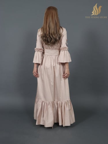 جلابية قطن سكري بقطع مشغولة