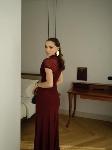 فستان تل برغندي ناعم بزم