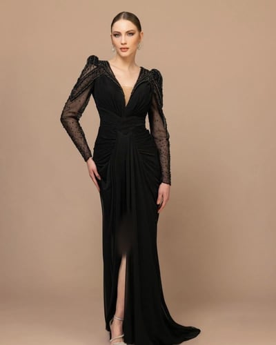 فستان سهره كينزال تل باكمام شك وذيل منسدل