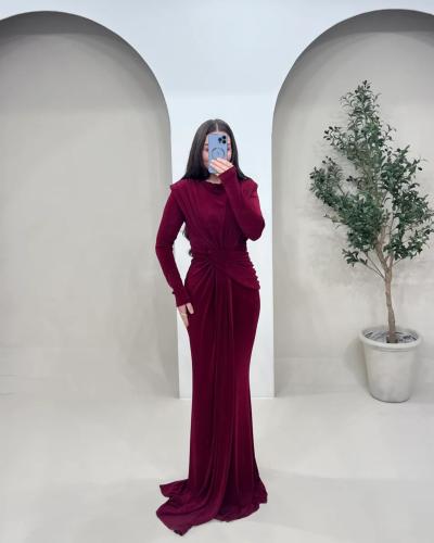 فستان بنمط لف خصر جيرسيه واكتاف بارزة