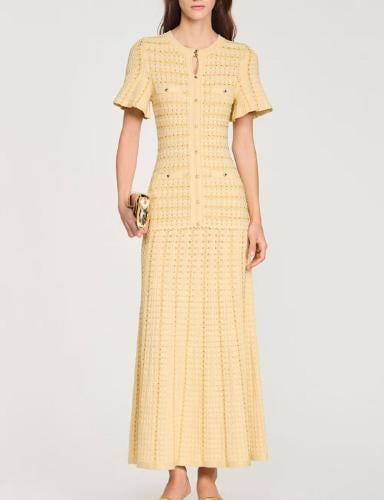 فستان محبوك اصفر