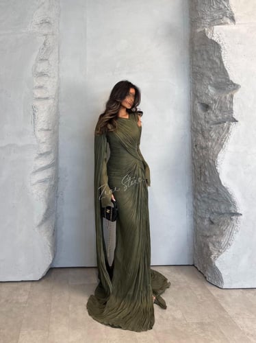 اوليڤيا فستان سهرة بلسيه بكيب وقفازات