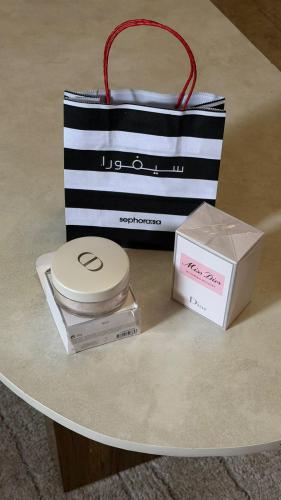 بكج بودره مس ديور وعطر مس ديور و كيس
