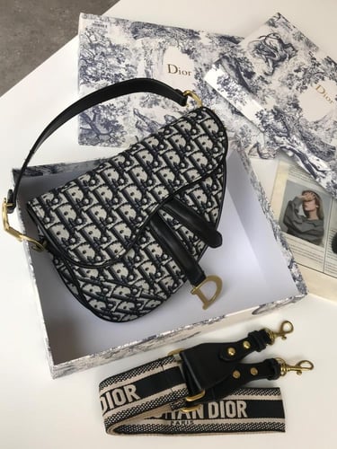 DIOR