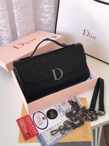 DIOR