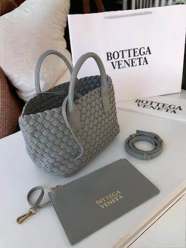 BOTTEGA VENETA