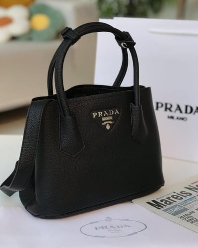 PRADA M