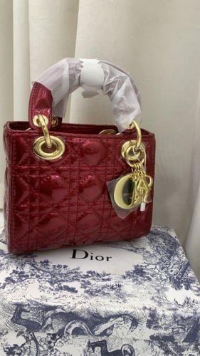 DIOR BRIGHT