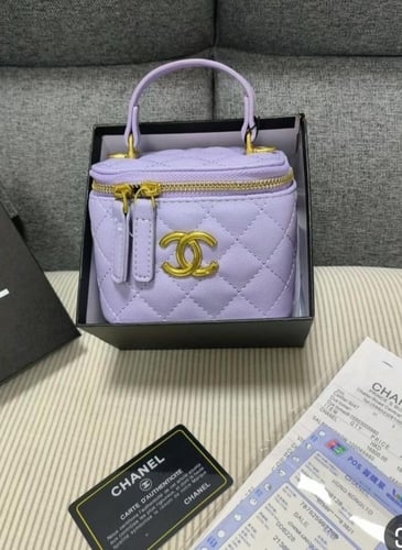 CHANEL MINI