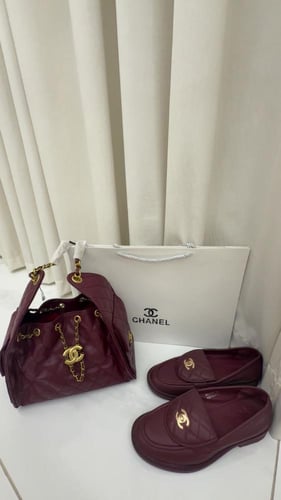 CHANEL COLLECTION