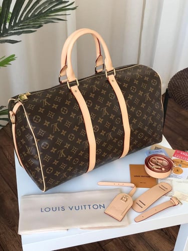 شنط سفر LOUIS VUTTION