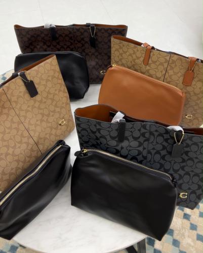 COACH TOT BAG 39