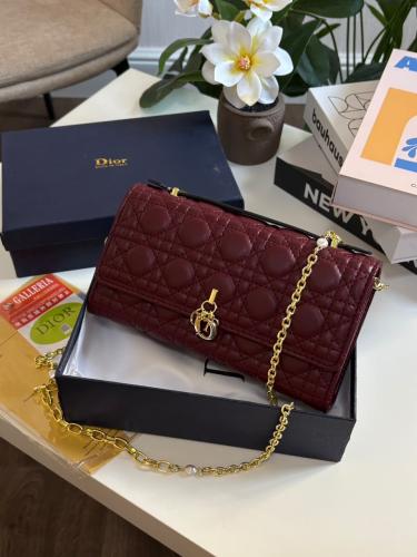 DIOR COLLECTION