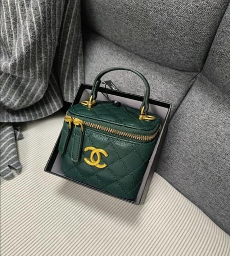 CHANEL MINI