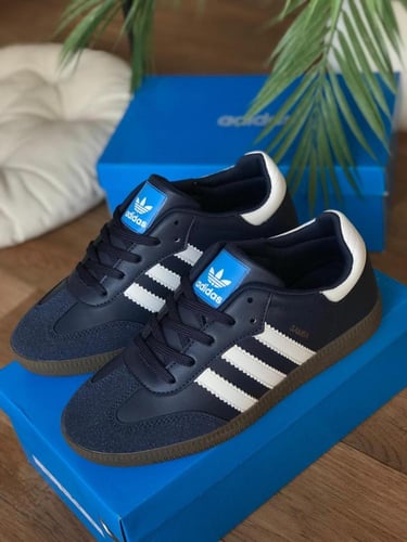 Adidas سامبا