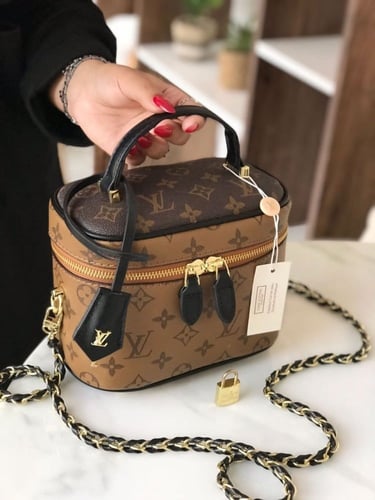 LOUIS VUITTON