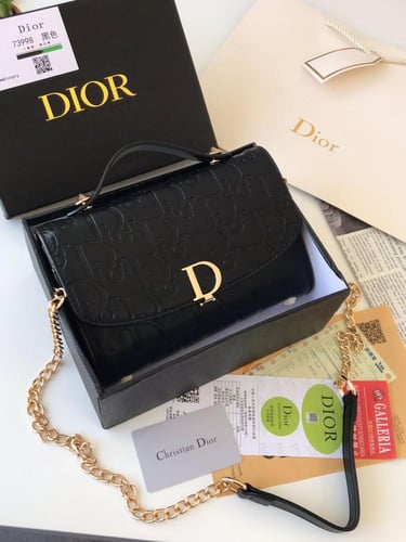 DIOR