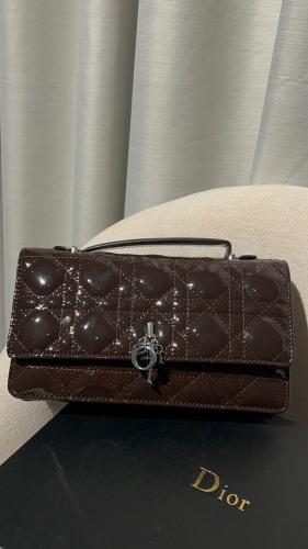 DIOR M BROWN