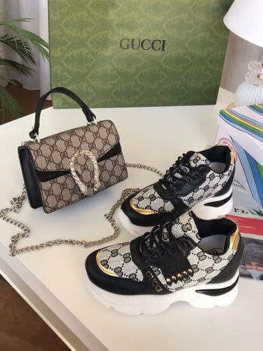 GUCCI COLLECTION 1