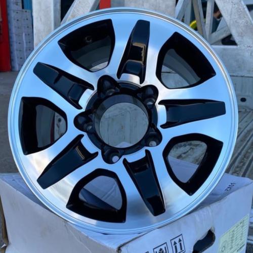 جنوط في اكس ار 2006 مكحل مقاس 16 (السعر 4 حبات)