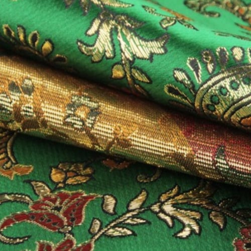 زري أخضر مشجر