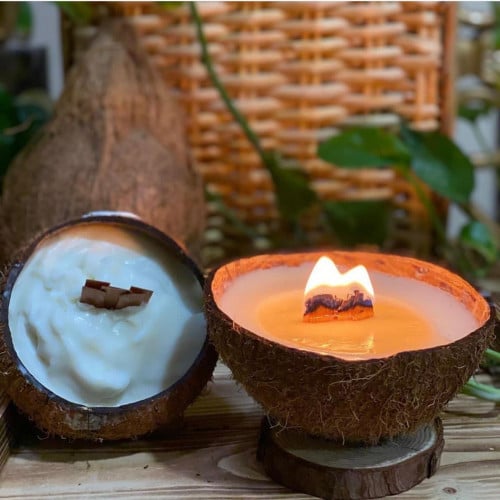 شمعة جوز الهند برائحة الفانيلا