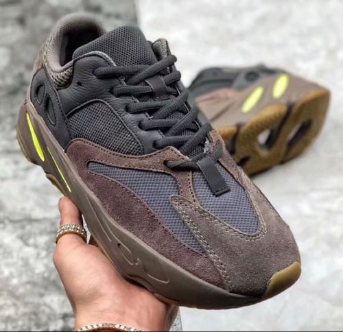 Adidas Yeezy Boost 700 Mauve
