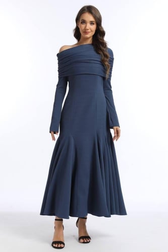 فستان ازرق طويل اكمام طويله