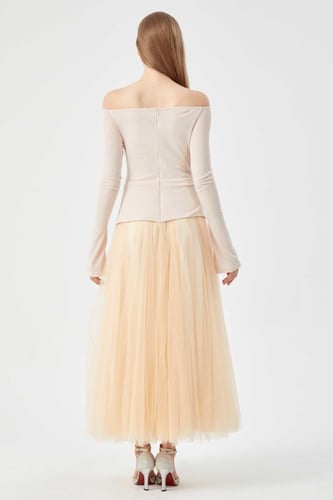 فستان بيج فاتح طويل