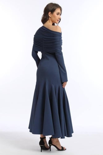 فستان ازرق طويل اكمام طويله