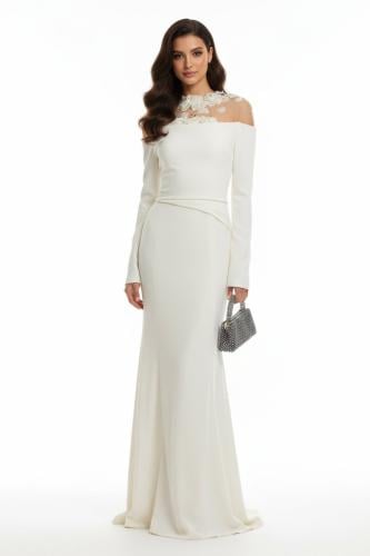 فستان اوف وايت مزين بورد