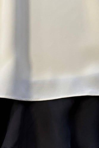 فستان اوف وايت مع اسود