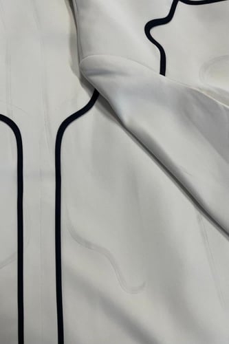 طقم جاكيت وتنوره اوف وايت