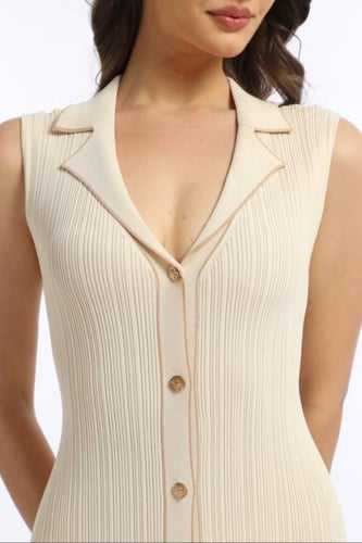 فستان بيج منسوج بقماش صيفي