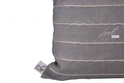 غطاء خدادية رمادي اوف وايت مخطط