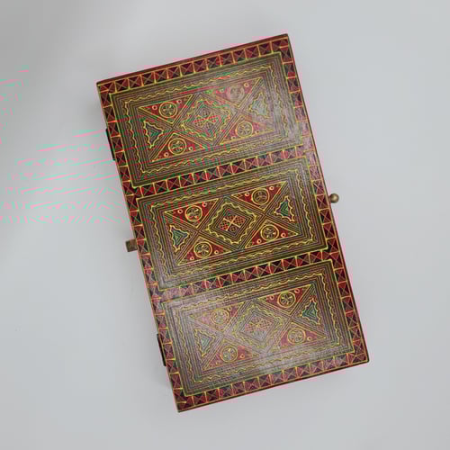 طقم 2 صناديق تراثية نجديّة بنقش أحمر فاخرة مناسبة...