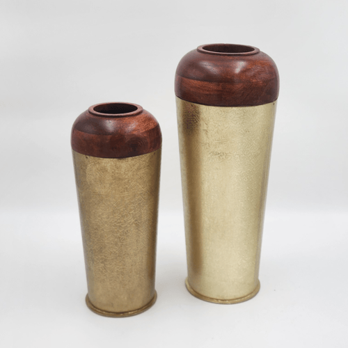 فازة مزهرية خشبية فاخرة مع ستيل ذهبي وحروف عربية م...