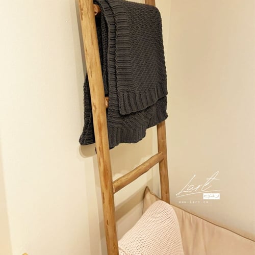 سلم خشب طبيعي