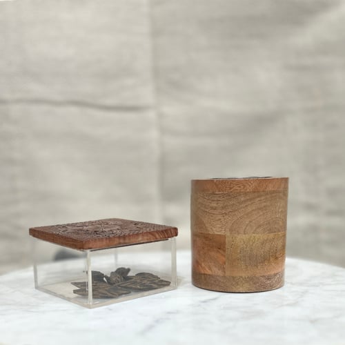 طقم مبخرة وصينية خشب بنقش كلاسيكي مع علبة أكريليك...