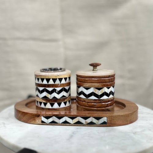 طقم مبخره وعلبه بخور مع صينيه خشب طبيعي وصدف أبيض...