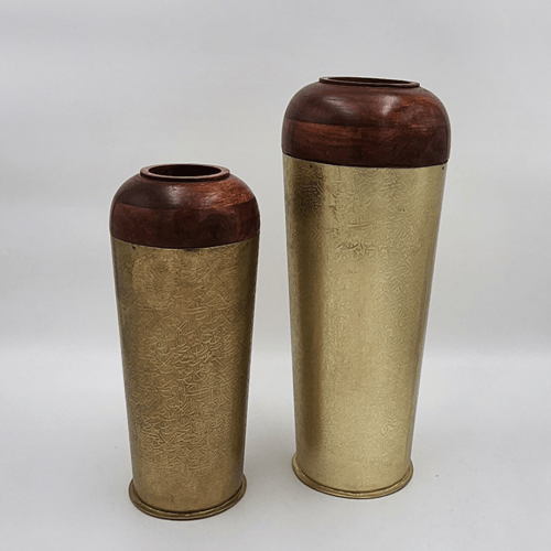 فازة مزهرية خشبية فاخرة مع ستيل ذهبي وحروف عربية م...