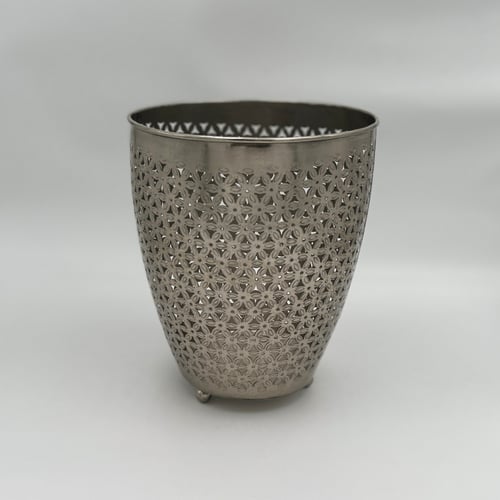 سلة مهملات نيو كلاسيك – ستيل فضي بنقوش فاخرة