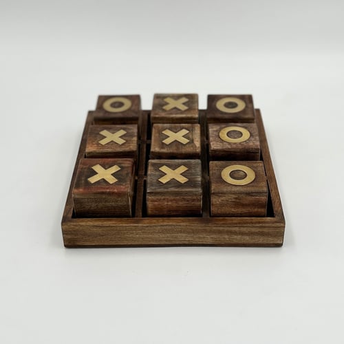 لعبة إكس أو خشبية بقطع ستيل ذهبي – تصميم فاخر - لع...