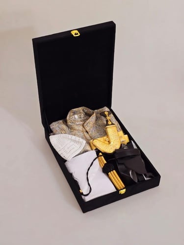 طقم يوم التاسيس للاطفال ملكي فاخر