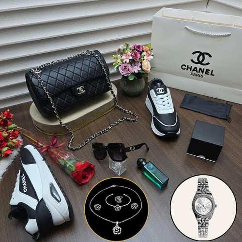 طقم هدية نسائية فاخر بتنسيق عصري