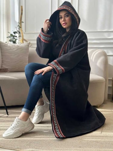 فروه سدو نسائي مع قبعه الراس