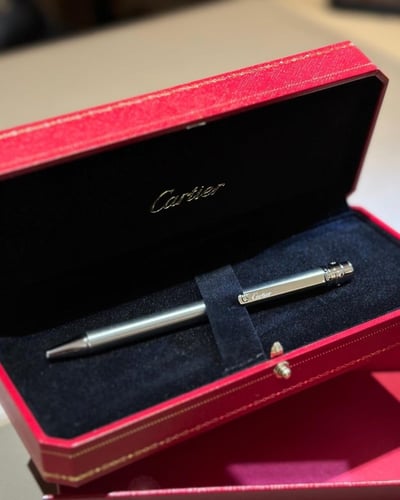 قلم كارتير الانيق