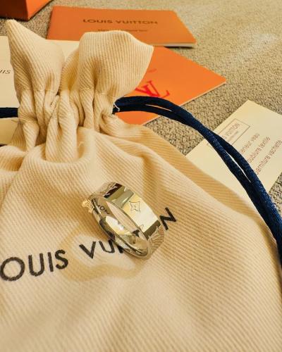 دبله رجاليه ماركه لويس فيتون فضه عيار 925